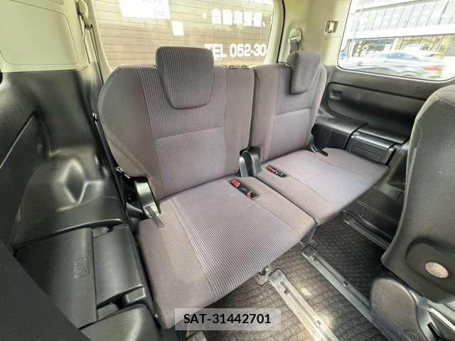 Toyota VOXY HYBRID 2014-03 8746807-12