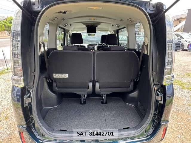 Toyota VOXY HYBRID 2014-03 8746807-13