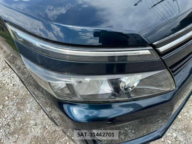 Toyota VOXY HYBRID 2014-03 8746807-14