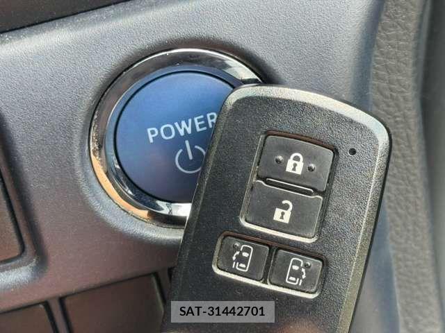Toyota VOXY HYBRID 2014-03 8746807-7