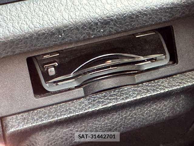 Toyota VOXY HYBRID 2014-03 8746807-8