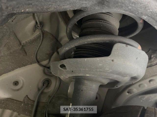 Toyota VOXY HYBRID 2023-10 8746777-19