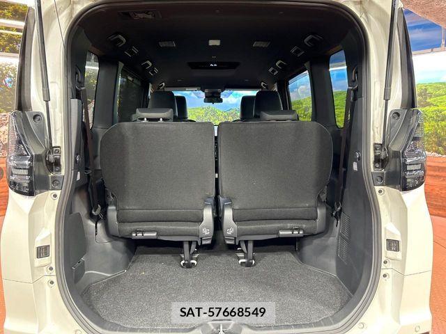 Toyota VOXY HYBRID 2022-08 8746787-10