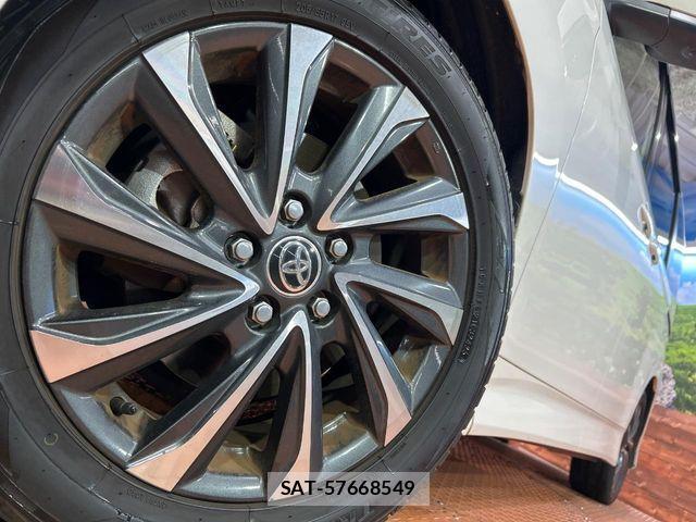 Toyota VOXY HYBRID 2022-08 8746787-13