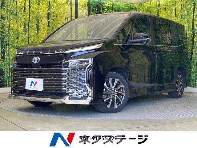 Toyota VOXY HYBRID 2022-11 8746780-0