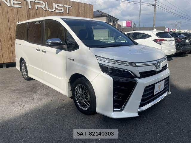 Toyota VOXY HYBRID 2018-04 8746803-16