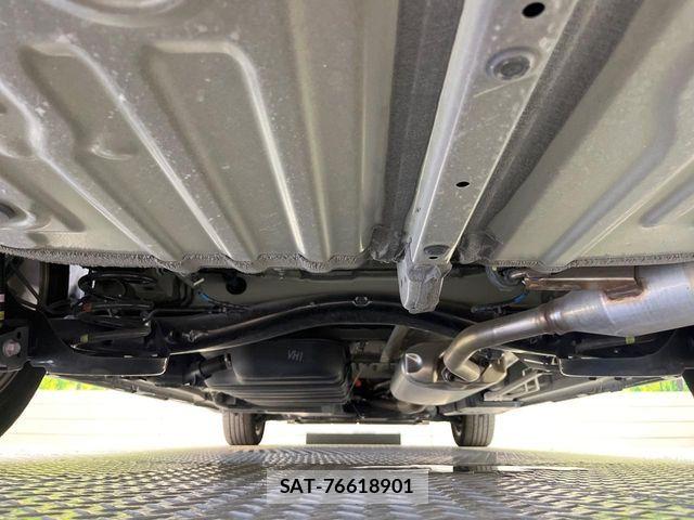 Toyota VOXY HYBRID 2024-01 8746775-18