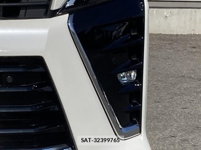 Toyota VOXY HYBRID 2021-07 8746800-10