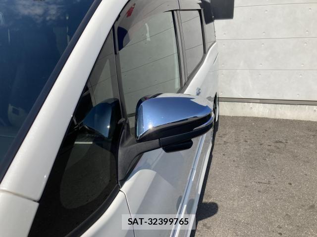 Toyota VOXY HYBRID 2021-07 8746800-11