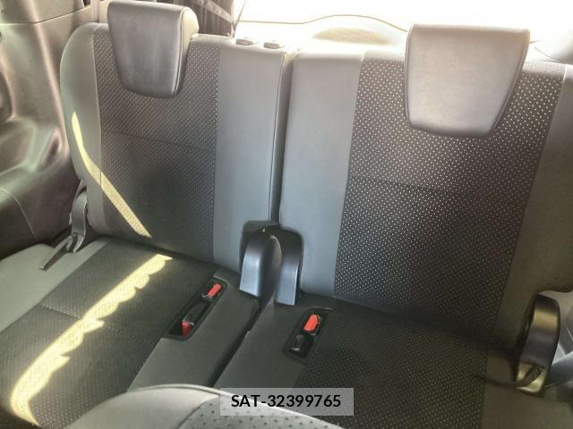 Toyota VOXY HYBRID 2021-07 8746800-27