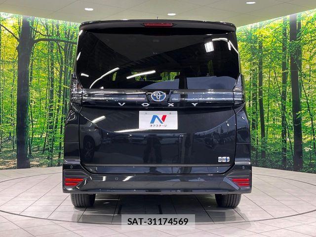 Toyota VOXY HYBRID 2023-07 8746778-15