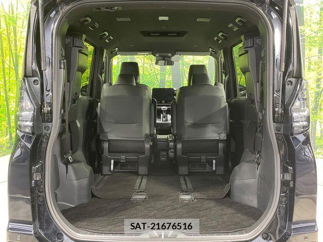 Toyota VOXY HYBRID 2025-07 8746790-10