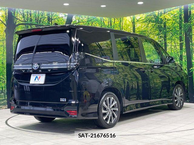 Toyota VOXY HYBRID 2025-07 8746790-17