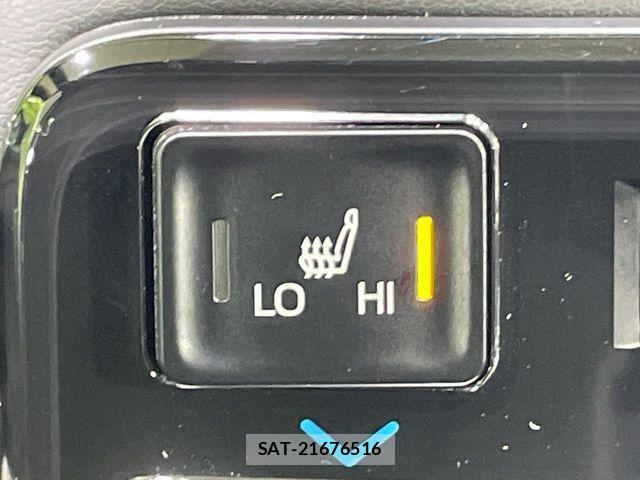 Toyota VOXY HYBRID 2025-07 8746790-5