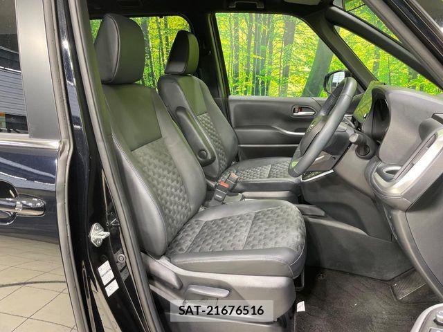 Toyota VOXY HYBRID 2025-07 8746790-7