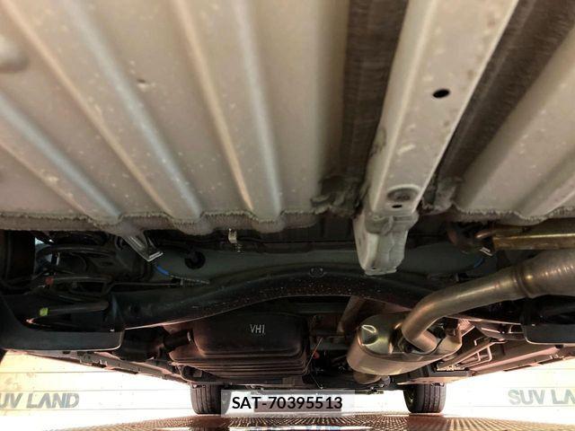 Toyota VOXY HYBRID 2022-03 8782589-18