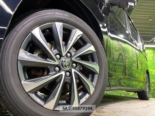 Toyota VOXY HYBRID 2022-03 8782590-13