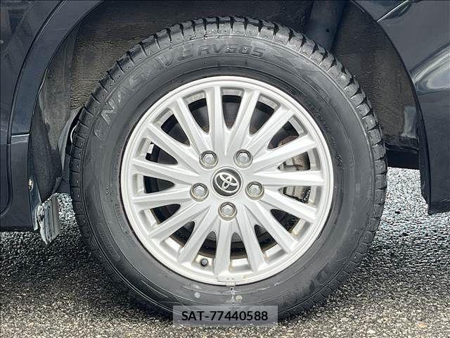 Toyota VOXY HYBRID 2014-05 8783081-15