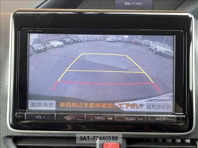 Toyota VOXY HYBRID 2014-05 8783081-21