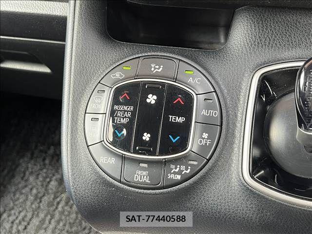 Toyota VOXY HYBRID 2014-05 8783081-23
