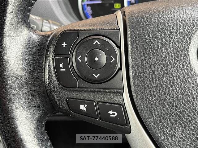 Toyota VOXY HYBRID 2014-05 8783081-28