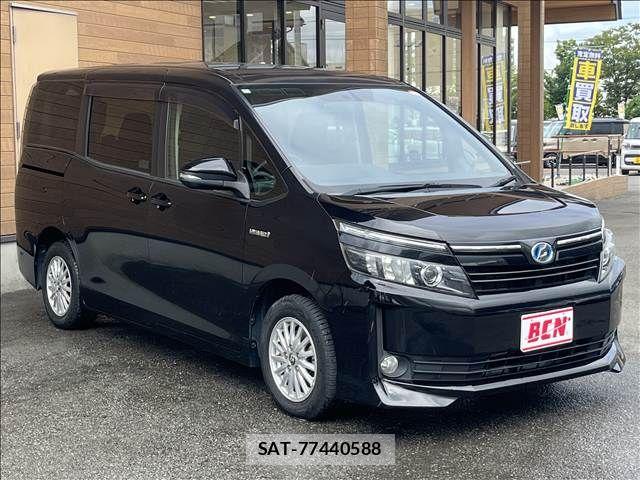 Toyota VOXY HYBRID 2014-05 8783081-3