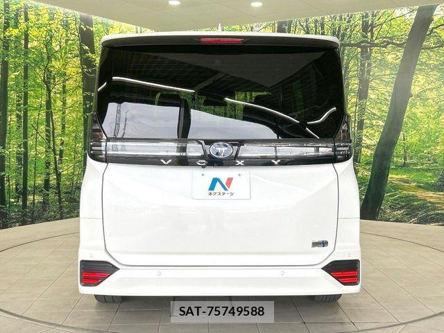 Toyota VOXY HYBRID 2024-03 8782592-15