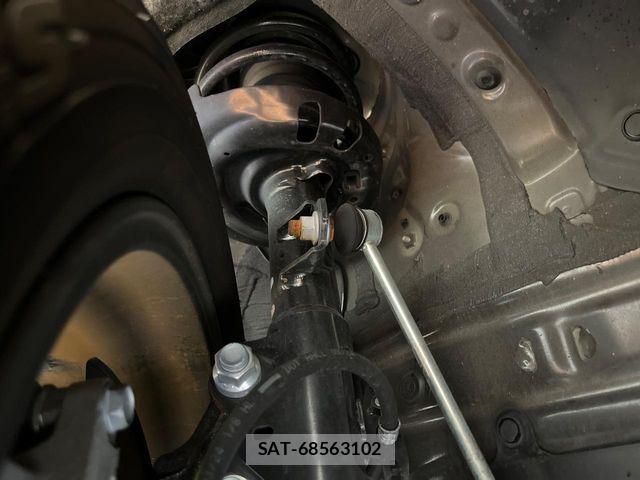 Toyota VOXY HYBRID 2024-06 8782587-19