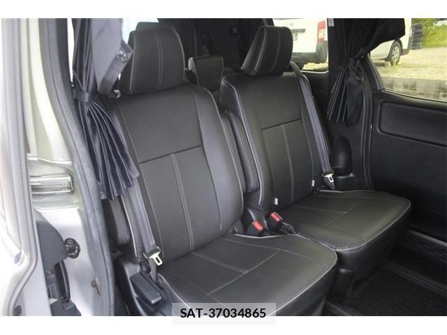Toyota VOXY HYBRID 2017-10 8783082-21
