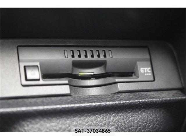 Toyota VOXY HYBRID 2017-10 8783082-25