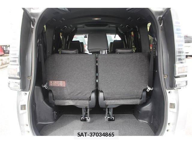 Toyota VOXY HYBRID 2017-10 8783082-27