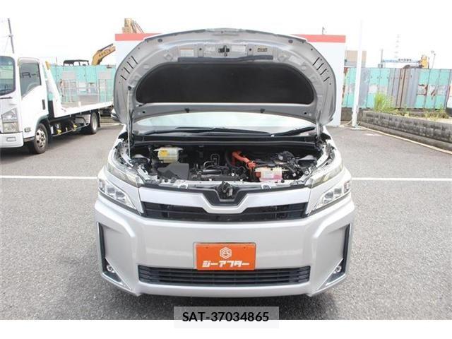 Toyota VOXY HYBRID 2017-10 8783082-28