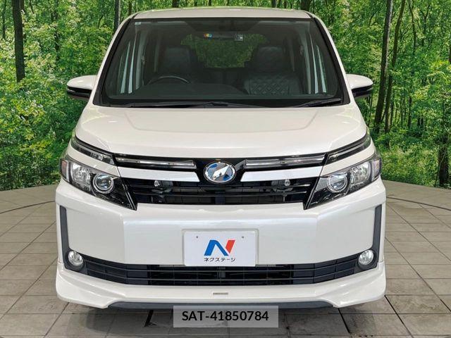 Toyota VOXY HYBRID 2014-06 8797919-15