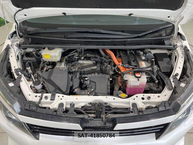 Toyota VOXY HYBRID 2014-06 8797919-19