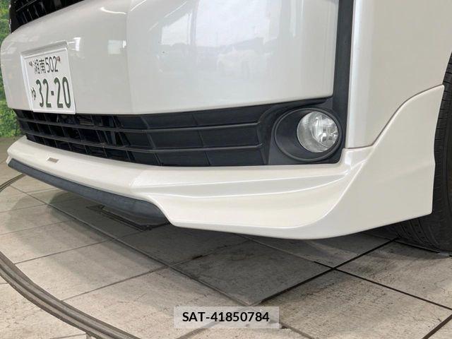 Toyota VOXY HYBRID 2014-06 8797919-3