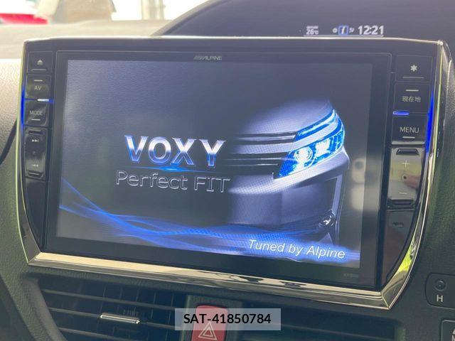 Toyota VOXY HYBRID 2014-06 8797919-5
