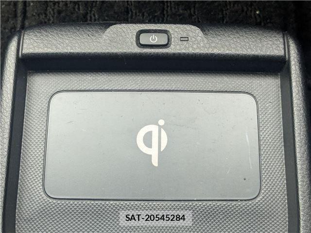 Toyota VOXY HYBRID 2015-06 8797925-24