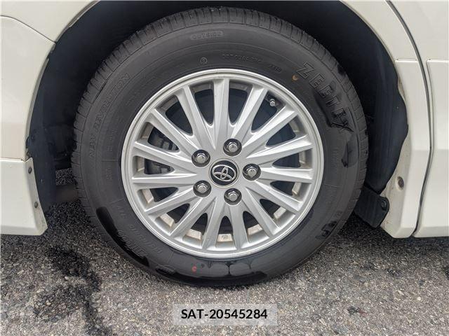 Toyota VOXY HYBRID 2015-06 8797925-27