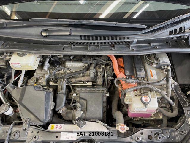 Toyota VOXY HYBRID 2020-09 8797918-17