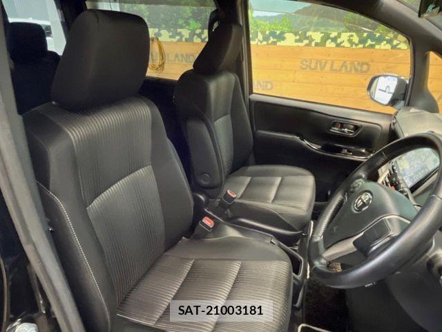 Toyota VOXY HYBRID 2020-09 8797918-6