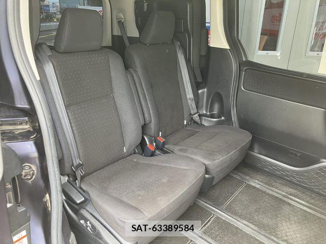 Toyota VOXY HYBRID 2014-05 8797923-13