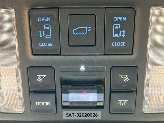 Toyota VOXY HYBRID 2025-06 8797910-5