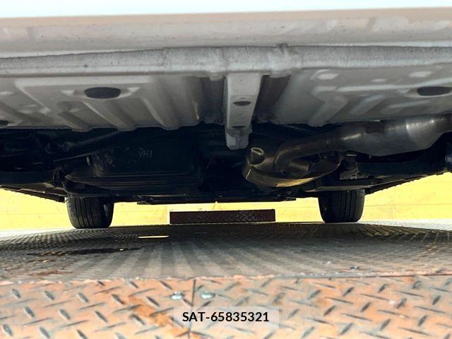 Toyota VOXY HYBRID 2024-10 8797909-18