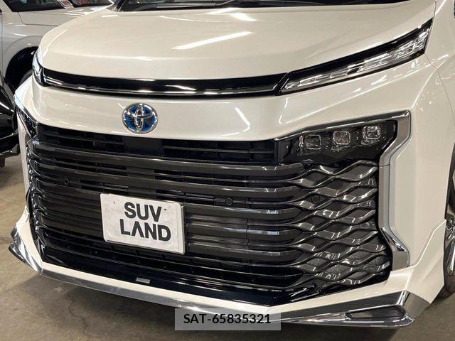 Toyota VOXY HYBRID 2024-10 8797909-2