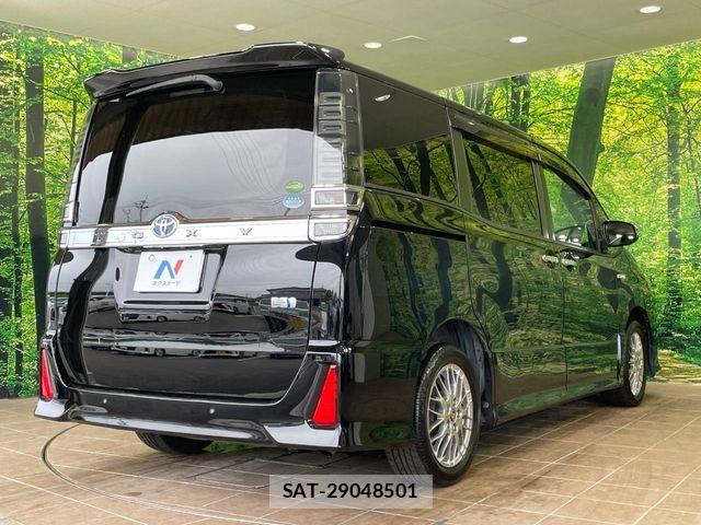 Toyota VOXY HYBRID 2020-03 8797917-17