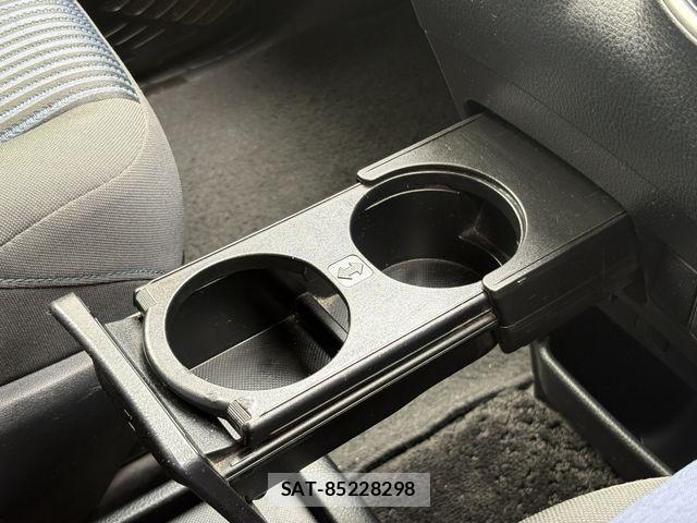 Toyota VOXY HYBRID 2016-03 8797922-14