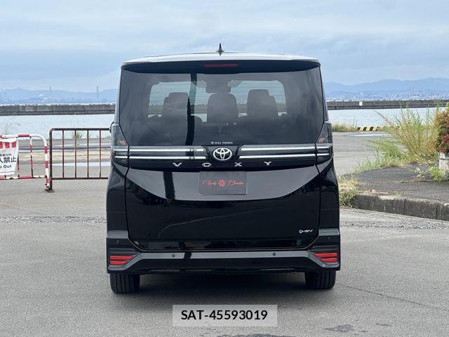 Toyota VOXY HYBRID 2026-09 8832418-27