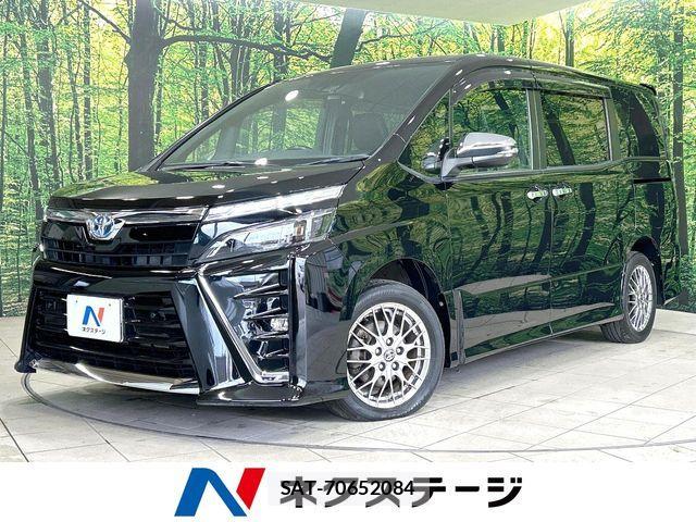 Toyota VOXY HYBRID 2020-10 8832439-0