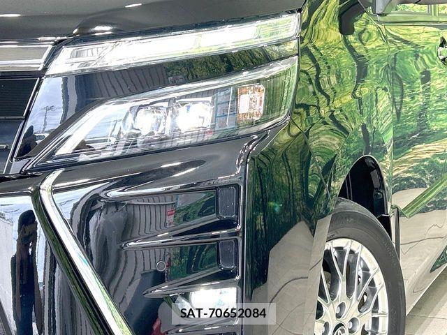 Toyota VOXY HYBRID 2020-10 8832439-12