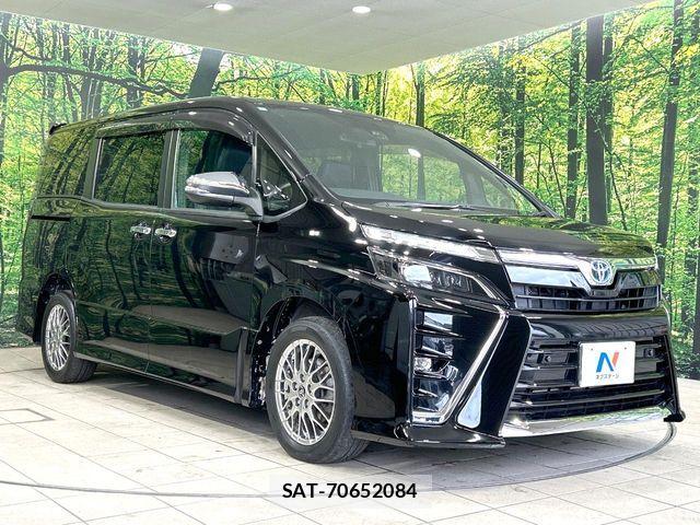 Toyota VOXY HYBRID 2020-10 8832439-16